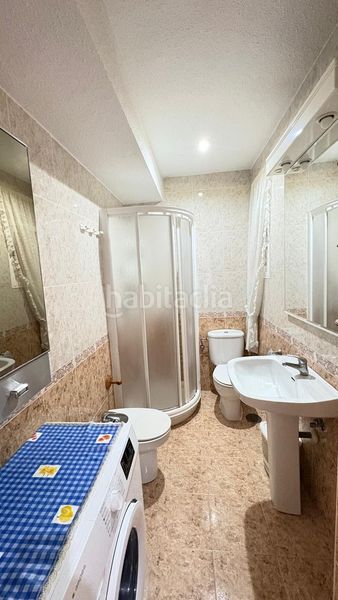 Foto b5b596fd-5ef8-42a9-8fc0-729ecb425a3d. Pis amb aparcament a Playa Levante Benidorm