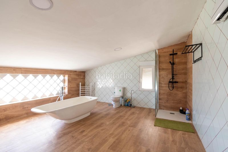 Foto be67b400-1443-4d1e-ae36-140b54857990. Chalet  con piscina y parcela grande en Dolores