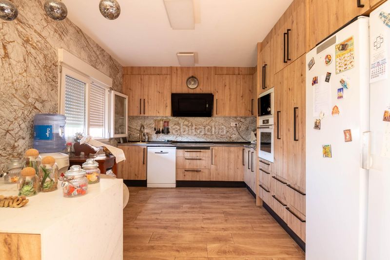 Foto e3bbda5c-4a21-4dc5-8134-fe2d6cd41c3e. Chalet  con piscina y parcela grande en Dolores