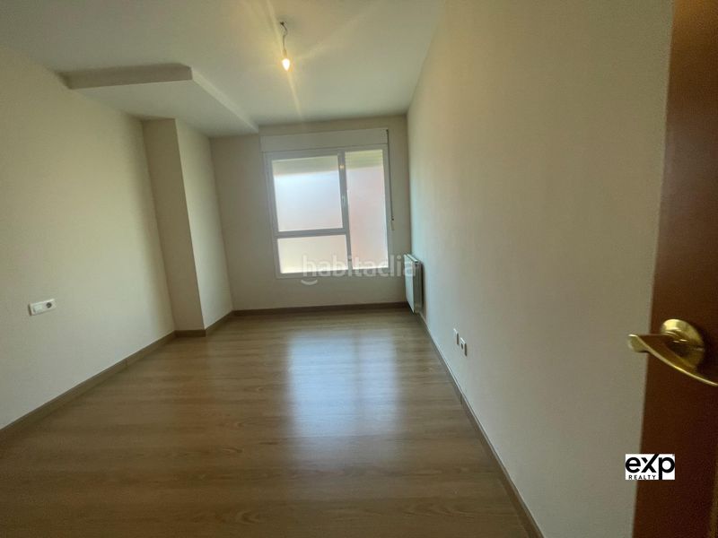 Foto c5a59e4d-cfd5-4954-9048-1e96f9c4ff10. Àtic amb aparcament a San Ramón-Monte de Piedad Xirivella