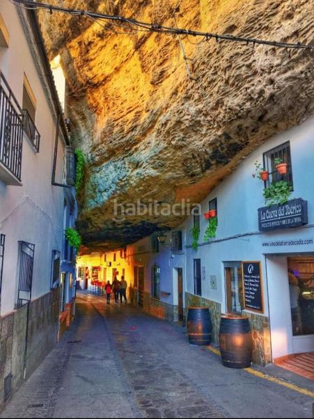 Foto 818846a1-5666-4850-8ab0-c51627d30581. Dúplex a Setenil de las Bodegas