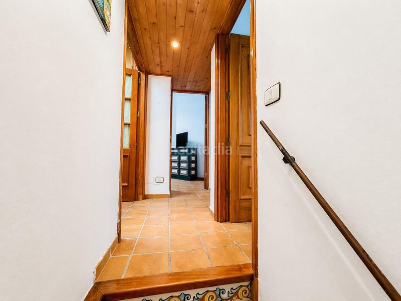 Foto b836ea41-dde3-4ebb-92ac-8490d2e956d7. Dúplex amb aparcament a Casco Urbano Santa Brígida