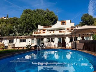 Casa a Gènova. Oportunidad única de inversión con potencial de desarrollo en gé