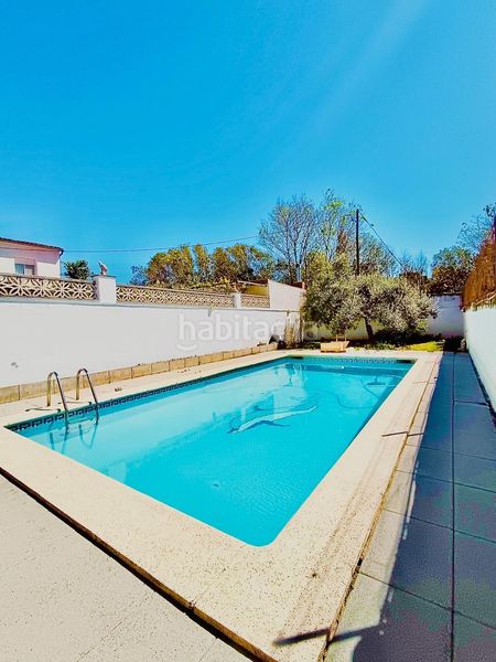 Foto a6e9e9cc-5775-41ac-bfab-48cb073be04a. Casa adossada amb calefacció aparcament piscina a Valls