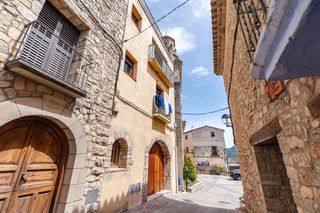 Haus in Fonts les 6. Encanto rural con licencia turística activa en el corazón de cap