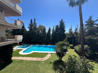 Lloguer Apartament  Calle iris-ur nva andalucia 4. Apartamento de 3 habitaciones en nueva andalucía