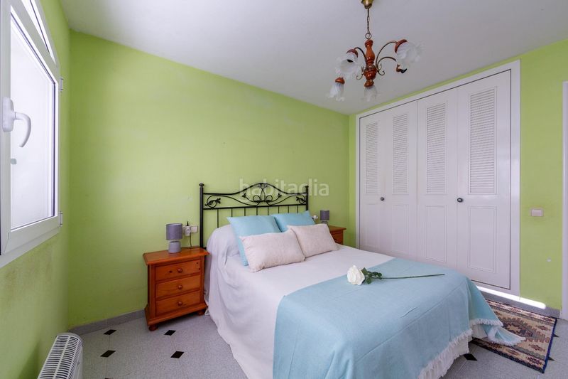Foto 288bd462-e1f0-41b8-84dd-00c4f663ffea. Casa in calle isla de java(as) 3 in El Puerto Roquetas de Mar