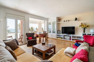 Appartamento  Passeig de prat de la riba. Vistas al mar en primera línea  opción de 2 plazas de parking en