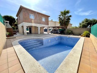 Chalet  Comtes de barcelona. Casa o chalet independiente en venta en calle comtes de barcelon