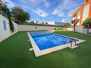 Rent Penthouse  Frederica montseny. Ático con terraza de 80 m2 y vistas al mar a 300 m de la playa d