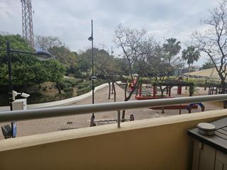 Pis  Calle lanzarote. Piso reformado de diseño con garaje en fuengirola, a un paso del