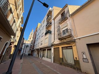 Haus  Calle nou 3. Casa de pueblo con gran potencial en la pobla llarga  tu proyect