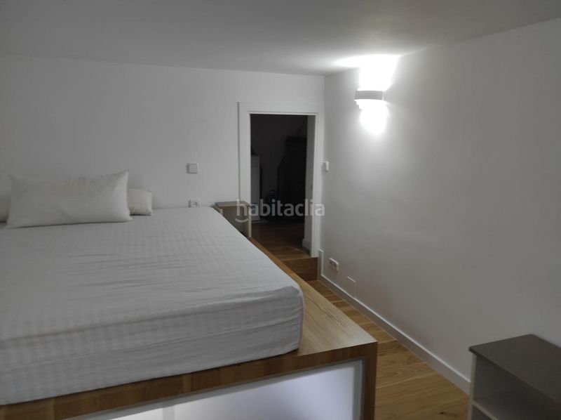 Foto 4d8728d0-4031-45eb-90a8-5620488c74f3. Estudi a Sol Madrid
