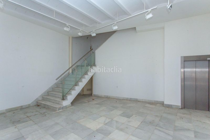 Foto 180678e4-9584-41a8-b69b-4c19dd85a3fe. Casa espectacular edificio singular en Centro - La Costilla Rota