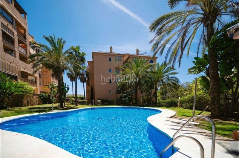 Foto 20166290-cc9c-4a4c-8703-f4964a0c91dc. Àtic amb calefacció aparcament piscina a Los Pacos Fuengirola