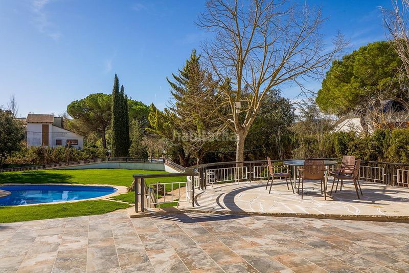 Foto 908d5c93-347d-4c7b-8aa7-2042844bbf5c. Casa amb aparcament piscina a Begues