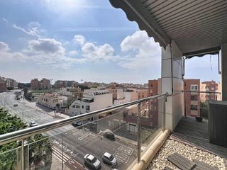 Appartement  Calle italia. Piso exterior con terraza al parque  cocina de diseño  urbanizac