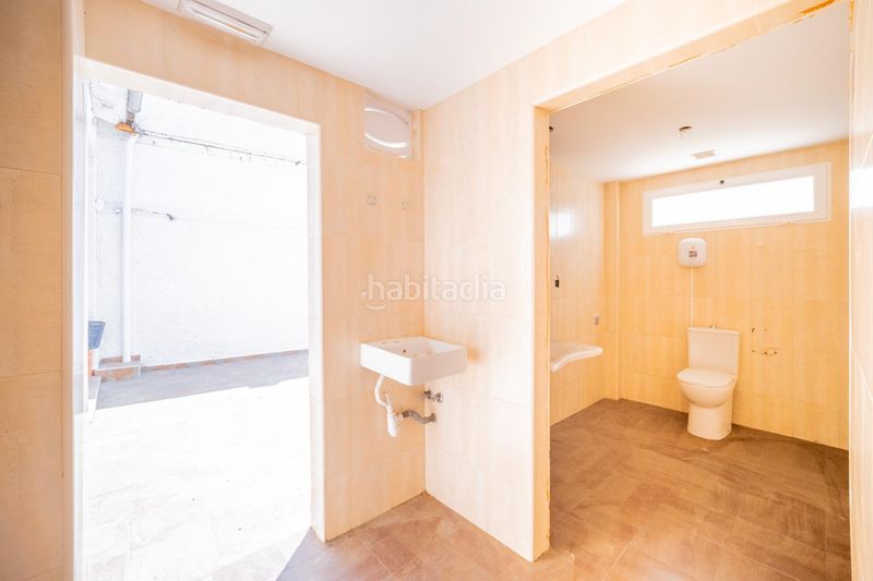 Foto f5a491da-7a42-4fb8-8ce1-0ef2f3204d2c. Local comercial a Centro Bétera