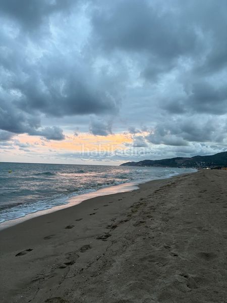Foto 207054de-ef70-49ce-b744-8f1f4f917f00. Pis amb aparcament piscina a Lluminetes Castelldefels