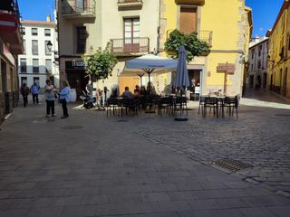 Lloguer Local Comercial  De l'església. Traspaso de bar totalmente equipado