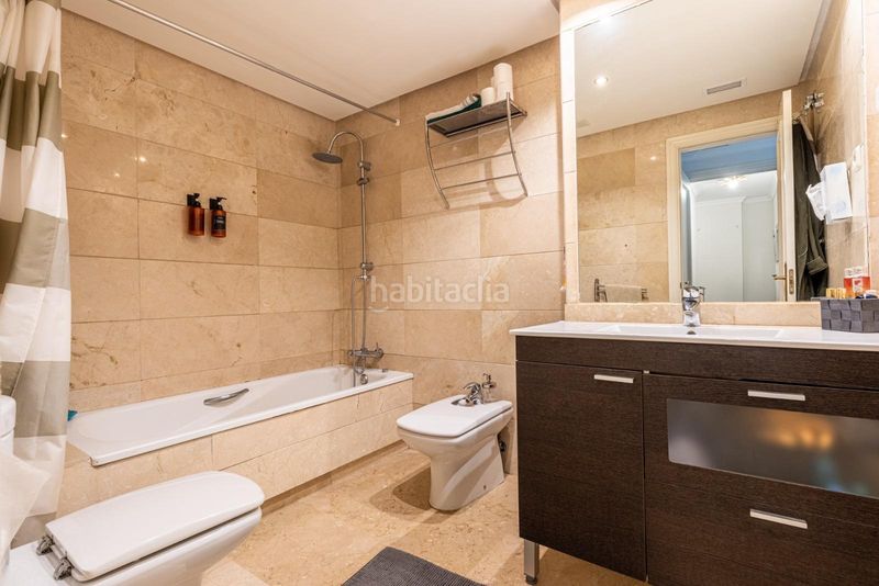 Foto 038e7cc0-d354-4409-a36d-c842b04806f3. Apartament amb calefacció aparcament piscina a La Dama de Noche - La Alzambra Marbella