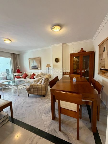 Foto 2029e300-bed7-4458-a104-a0c324aa2819. Apartament amb calefacció aparcament piscina a La Dama de Noche - La Alzambra Marbella