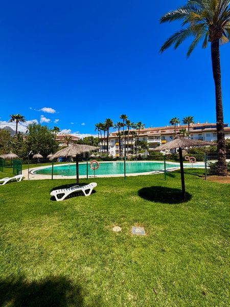 Foto bcff8a00-f19a-41f7-be0b-aa1ced31d3fe. Apartament amb calefacció aparcament piscina a La Dama de Noche - La Alzambra Marbella