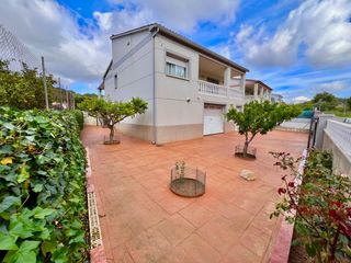 Chalet  Amadeu vives. Casa o chalet independiente en venta en calle amadeu vives