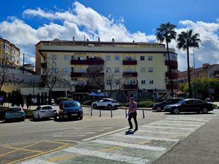 Appartamento in Coín. Coin se vende magnifico piso con 3 dormitorios, trastero y parki