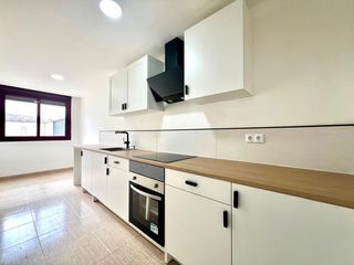 Pis a Calle de pompeu fabra 32. Acogedor piso en el centro de deltebre