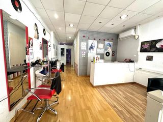 Transfer Business premise in Carrer del pare gil 5. Local comercialpeluquería tarragona