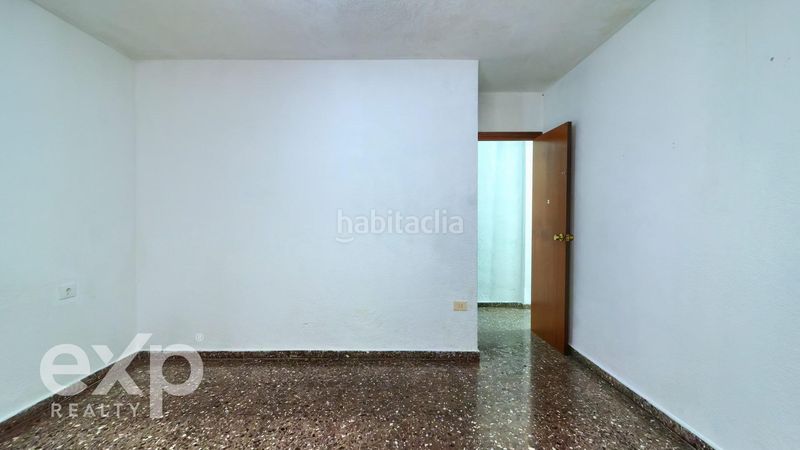 Foto 228611cc-a7a6-4f89-98ab-b75333f5112f. Pis a Alginet