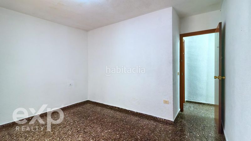 Foto 3d765c84-a9ed-45a3-b085-efe5cd578dd3. Pis a Alginet
