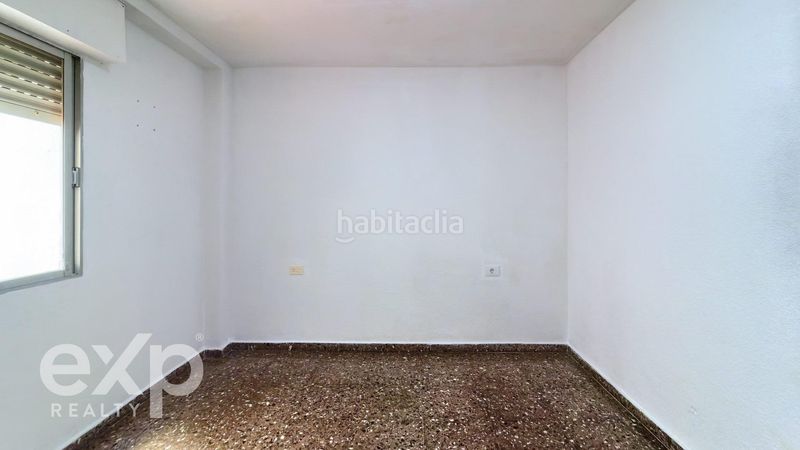 Foto 6b486a20-5a62-41e3-be64-94ec523d9243. Pis a Alginet