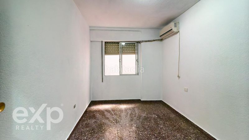 Foto f2ce47b0-b9da-419f-a7e0-31b9b2f09d17. Pis a Alginet