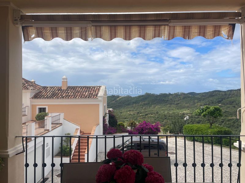 Foto aefd0583-0e0f-46b1-acba-d5e5a46b1403. Casa adosada  idílica con vistas al mar en monte mayor, en Benahavís