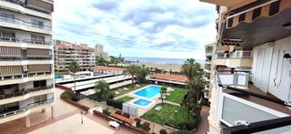 Etagenwohnung  Juan carlos i. Amplio y luminoso piso en los cristianos con plaza de garaje y c