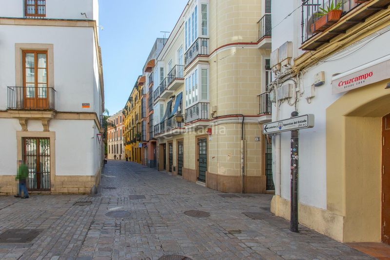 Foto def9726a-2ca1-452d-9506-4af7b769d4c7. Pis amb aparcament a Centro Jerez de la Frontera