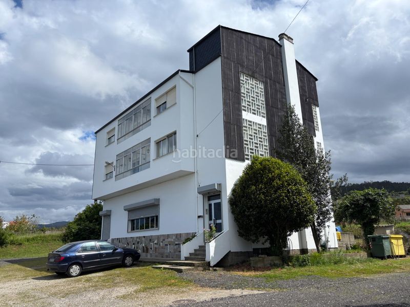 Foto 4ea09a27-8d80-43d0-8159-a805cdc1b7f8. Edificio in Barreiros
