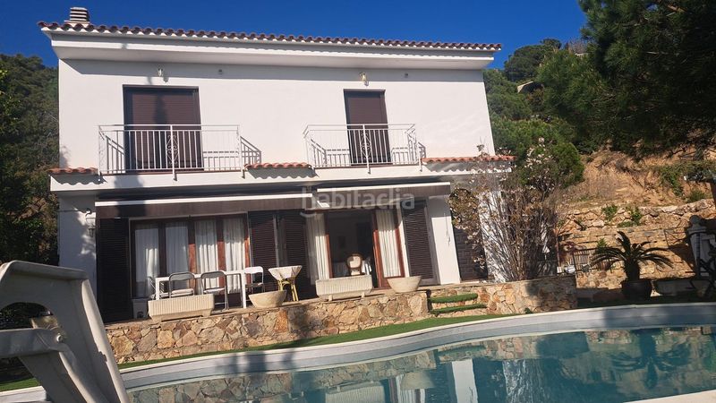 Foto 04ca4dd2-4fd8-4047-addc-36754ab5173d. Casa amb aparcament piscina a Canyelles Lloret de Mar