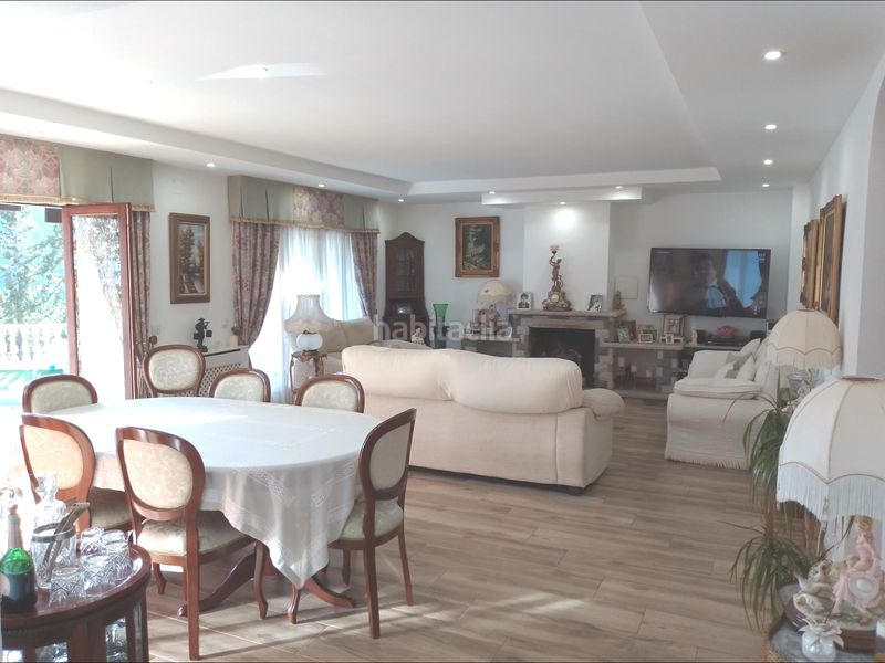Foto 1fd56cd6-79d7-468e-a441-fd63b3bf965e. Casa amb aparcament piscina a Canyelles Lloret de Mar