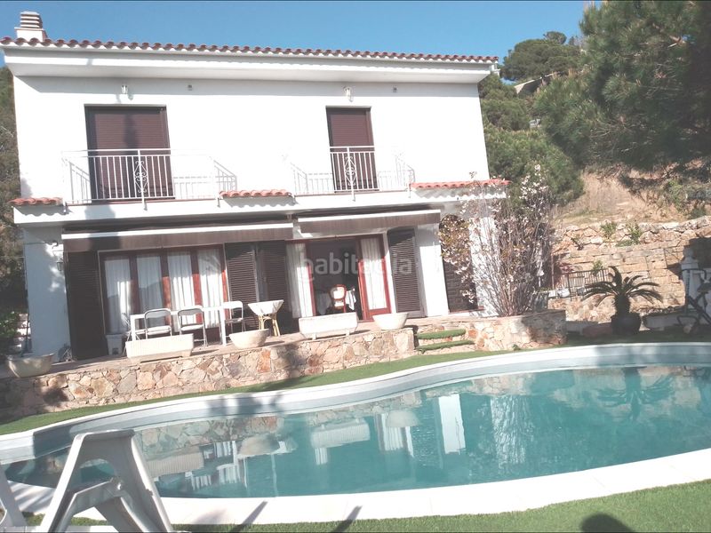 Foto 56812fe6-b9df-4c34-8f7c-843f90374e46. Casa amb aparcament piscina a Canyelles Lloret de Mar