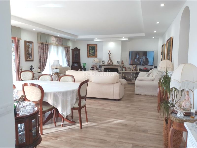 Foto 64815c82-09a7-4f0a-9eb2-2f348210f1ed. Casa amb aparcament piscina a Canyelles Lloret de Mar