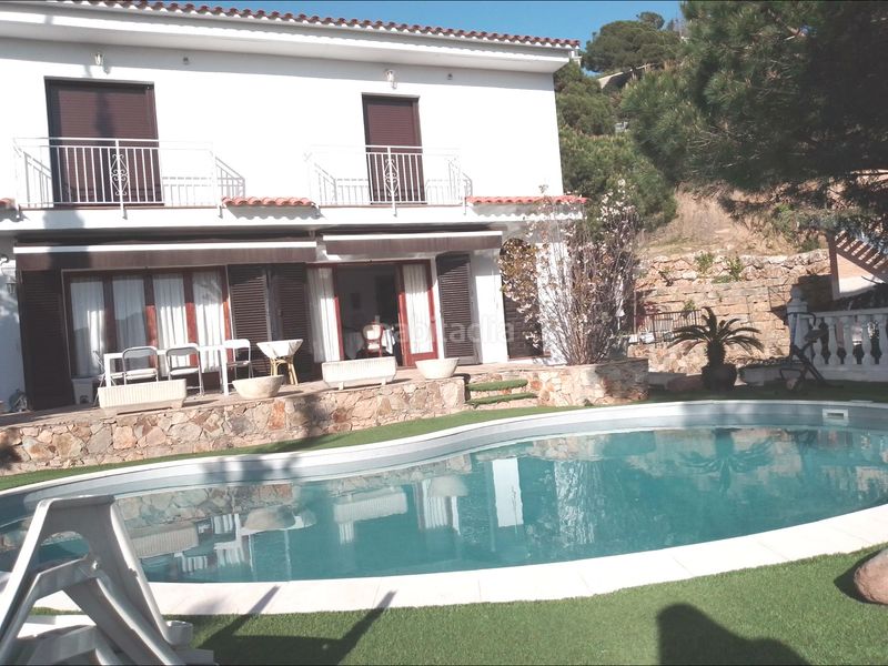 Foto 823628f4-103e-4e21-abae-a2a2ad199fa7. Casa amb aparcament piscina a Canyelles Lloret de Mar