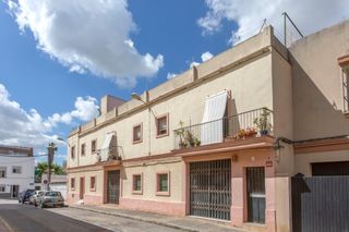 Haus  Calle cayetano picado. Gran edificio junto a gonzález byass y alameda vieja