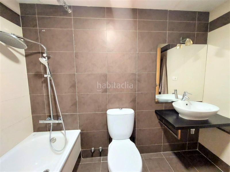 Foto 6312a5ce-737f-4628-b9e6-f267215858af. Casa adossada amb aparcament piscina a Requena