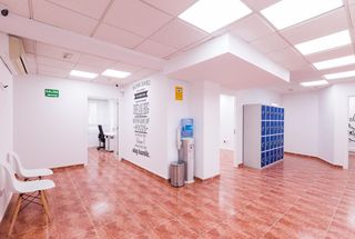 Trapasso Ufficio  Avenida de pío xii. Traspaso de centro de negocios en campanar ocupación y rentabili