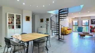 Affitto Duplex  Carrer del hospital. Impresionante dúplex con terraza, gimnasio y plaza de garaje en