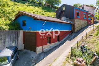 Casa in Polígono 26 paraje 3623 lloricon 1266. Casa con finca 4.000mtrs leer anuncio opcional cochera en entorn
