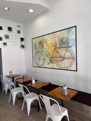 Lloguer Local Comercial a Avenida avenida severo ochoa 35. Traspaso en venta  cafetería  pastelería en marbella